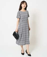 F1PHA60190 MK MICHEL KLEIN(小さいサイズ)(メゾン ドゥ サンク) 【小さいサイズ】ウエストタックジャージーワンピース（幾何柄・無地）/洗える グレー（柄）