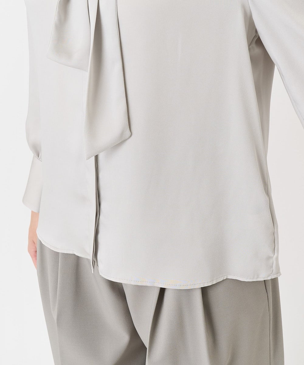 F6BAA09230 MICHEL KLEIN(小さいサイズ)(メゾン ドゥ サンク) [小さいサイズ]ストレッチサテンボウタイブラウス ホワイト