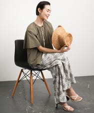 F6BGB07180 MICHEL KLEIN(小さいサイズ)(メゾン ドゥ サンク) [小さいサイズ]ギャザーブラウス 無地(ドライタッチ/セットアップ対応) カーキ