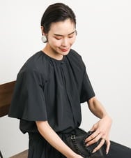 F6BGB07180 MICHEL KLEIN(小さいサイズ)(メゾン ドゥ サンク) [小さいサイズ]ギャザーブラウス 無地(ドライタッチ/セットアップ対応) ブラック