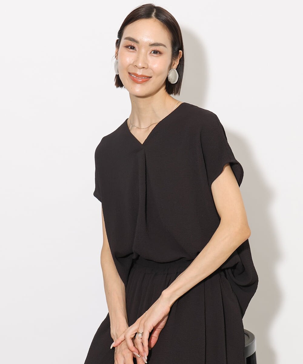 F6BHA04160 MICHEL KLEIN(小さいサイズ)(メゾン ドゥ サンク) 小さいサイズ]楊柳Vネックデザインブラウス(セットアップ対応) ブラック