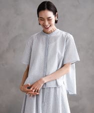 F6BHA18230 MICHEL KLEIN(小さいサイズ)(メゾン ドゥ サンク) [小さいサイズ]エンブロイダリーレースブラウス(セットアップ対応) ライトブルー