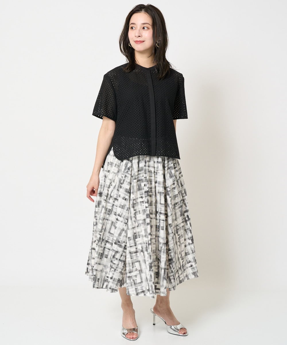F6BHA18230 MICHEL KLEIN(小さいサイズ)(メゾン ドゥ サンク) [小さいサイズ]エンブロイダリーレースブラウス(セットアップ対応) ライトブルー