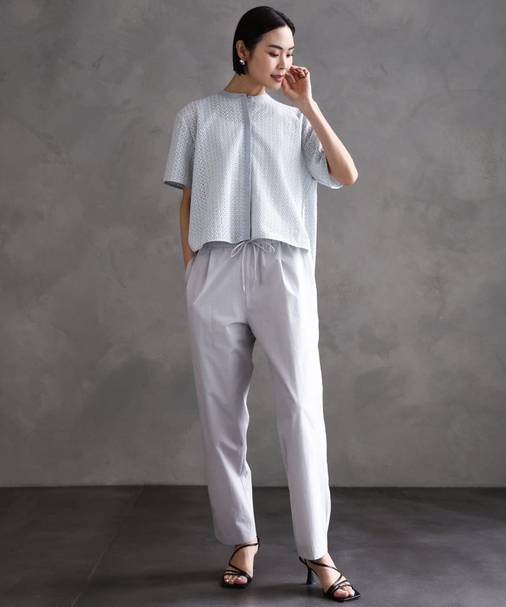 F6BHA18230 MICHEL KLEIN(小さいサイズ)(メゾン ドゥ サンク) [小さいサイズ]エンブロイダリーレースブラウス(セットアップ対応) ライトブルー