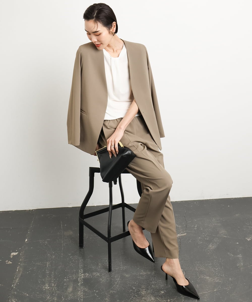 F6DGA12290 MICHEL KLEIN(小さいサイズ)(メゾン ドゥ サンク) [小さいサイズ]ノーカラージャケット(接触冷感/セットアップ対応) カーキ