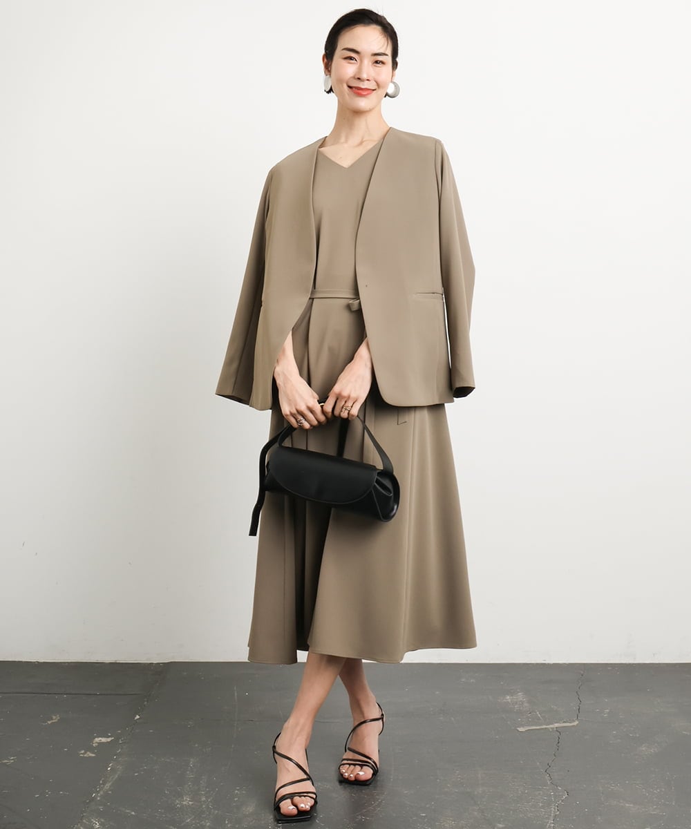 F6DGA12290 MICHEL KLEIN(小さいサイズ)(メゾン ドゥ サンク) [小さいサイズ]ノーカラージャケット(接触冷感/セットアップ対応) カーキ