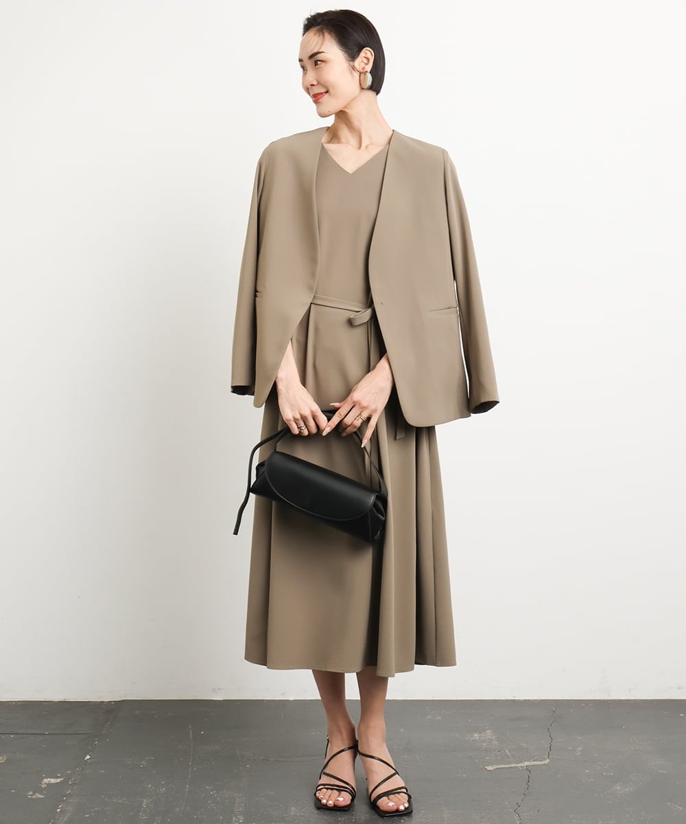 F6DGA12290 MICHEL KLEIN(小さいサイズ)(メゾン ドゥ サンク) [小さいサイズ]ノーカラージャケット(接触冷感/セットアップ対応) カーキ
