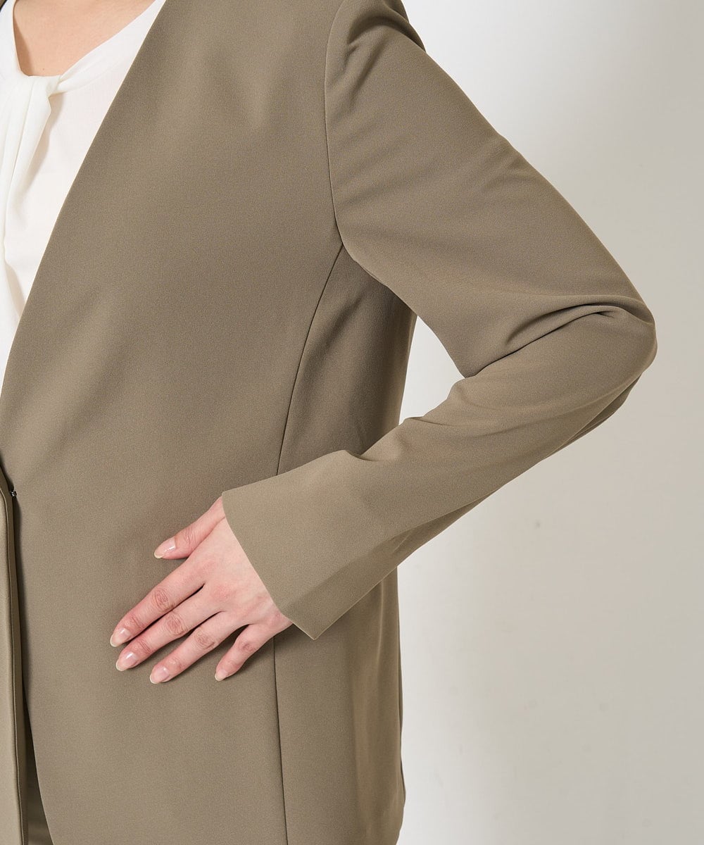 F6DGA12290 MICHEL KLEIN(小さいサイズ)(メゾン ドゥ サンク) [小さいサイズ]ノーカラージャケット(接触冷感/セットアップ対応) カーキ