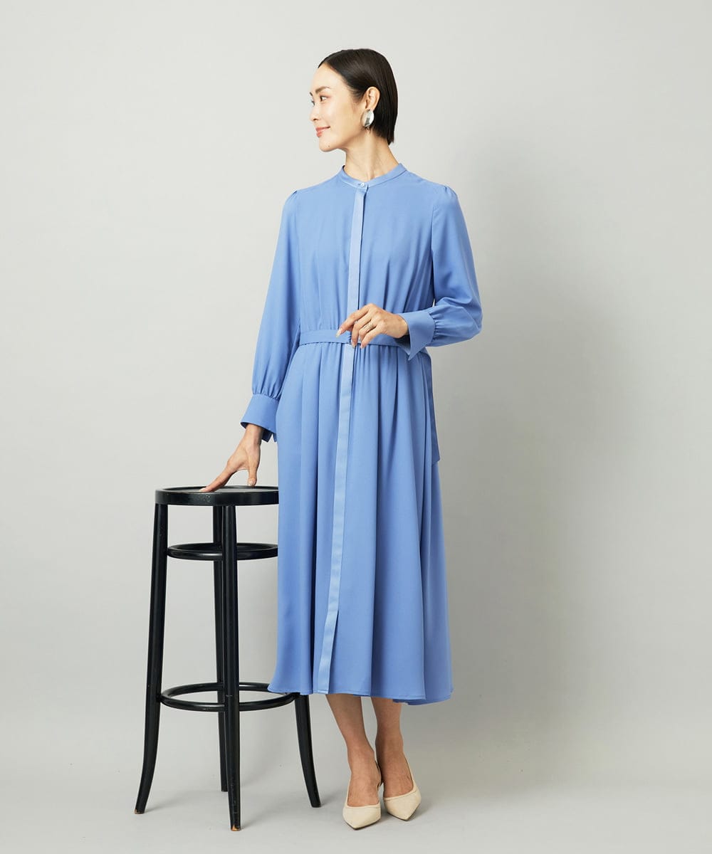 F6EAD05360 MICHEL KLEIN(小さいサイズ)(メゾン ドゥ サンク) [小さいサイズ]ノーカラーフレアーワンピース ブルー