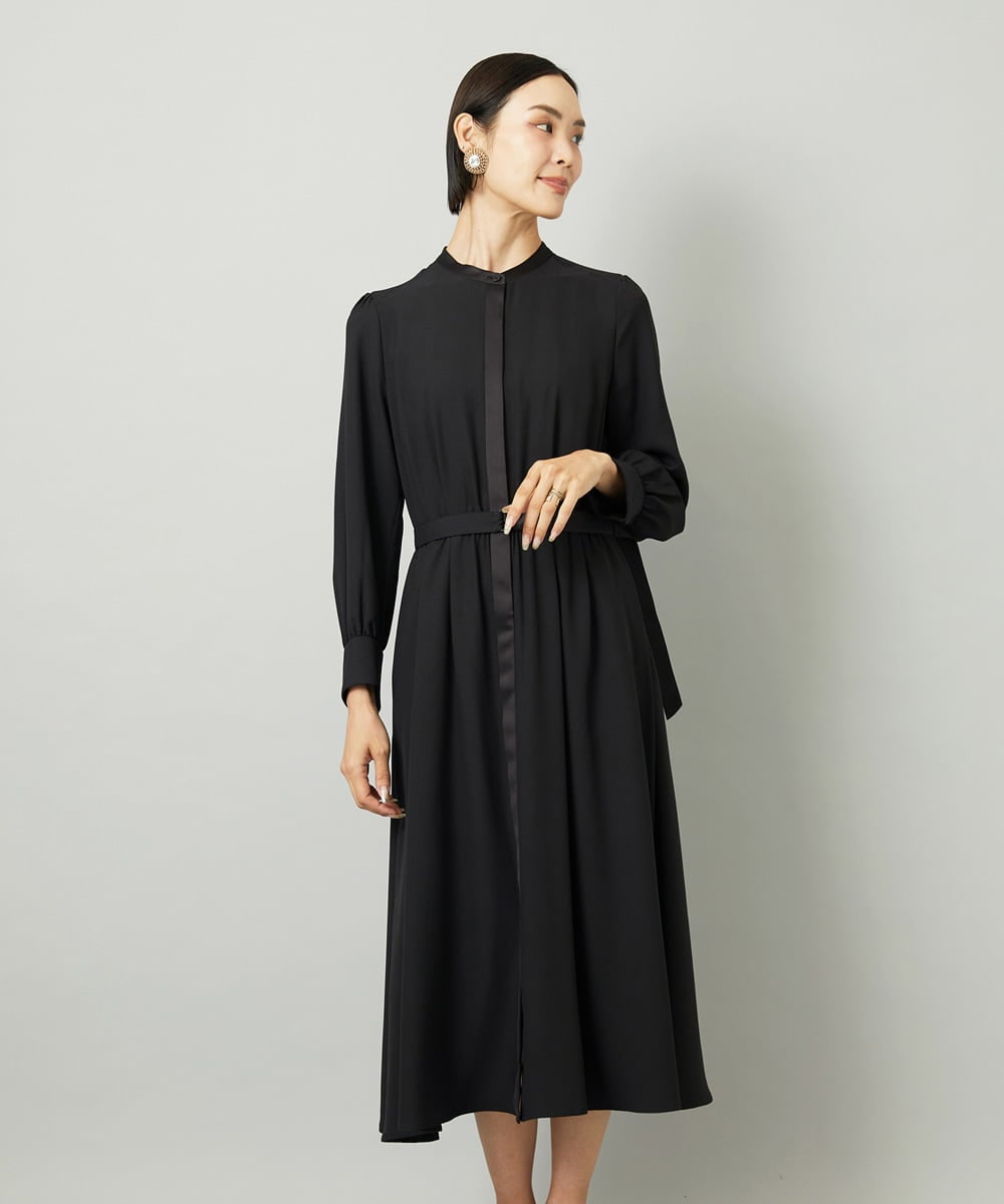 F6EAD05360 MICHEL KLEIN(小さいサイズ)(メゾン ドゥ サンク) [小さいサイズ]ノーカラーフレアーワンピース ブルー