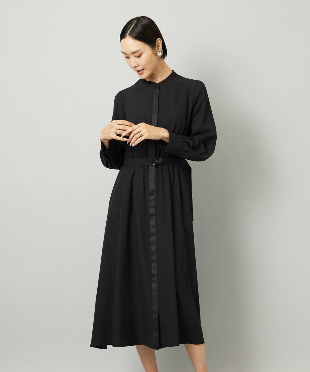 F6EAD05360 MICHEL KLEIN(小さいサイズ)(メゾン ドゥ サンク) [小さいサイズ]ノーカラーフレアーワンピース ブルー