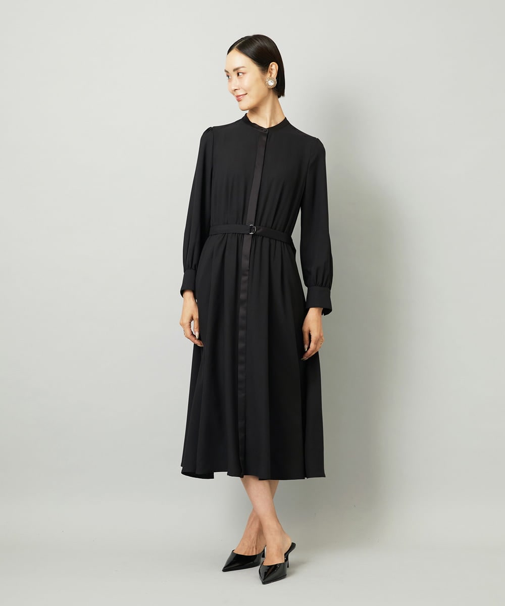 F6EAD05360 MICHEL KLEIN(小さいサイズ)(メゾン ドゥ サンク) [小さいサイズ]ノーカラーフレアーワンピース ブルー