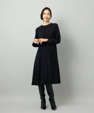 F6EAD06360 MICHEL KLEIN(小さいサイズ)(メゾン ドゥ サンク) [小さいサイズ]ノーカラープリーツワンピース ネイビー