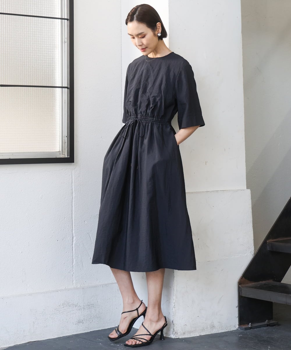 F6EGD07390 MICHEL KLEIN(小さいサイズ)(メゾン ドゥ サンク) [小さいサイズ]ナイロンクロス ギャザーワンピース ブラック