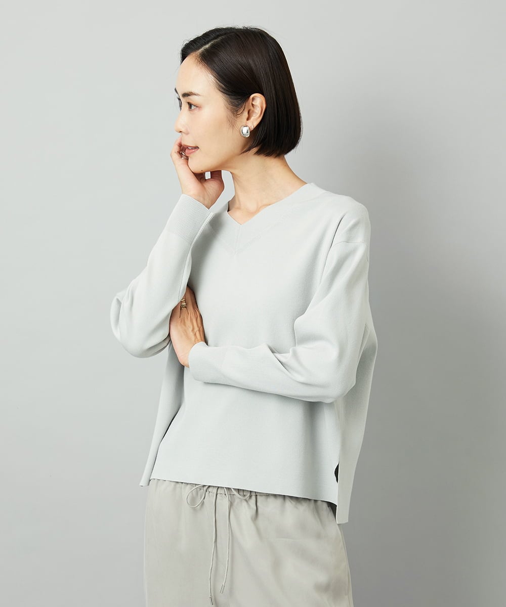 F6FAD23210 MICHEL KLEIN(小さいサイズ)(メゾン ドゥ サンク) [小さいサイズ]Vネックニット ライトブルー