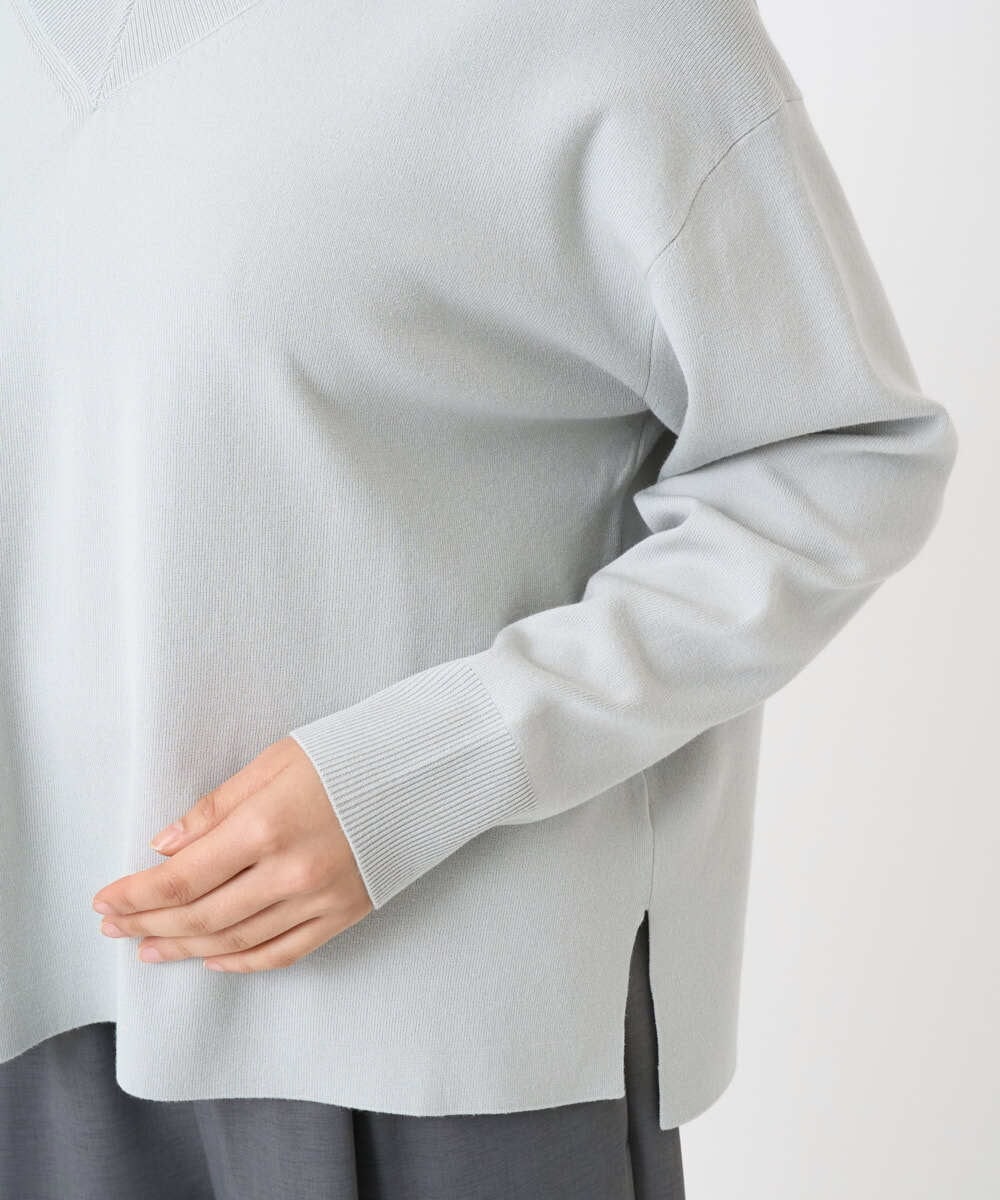 F6FAD23210 MICHEL KLEIN(小さいサイズ)(メゾン ドゥ サンク) [小さいサイズ]Vネックニット ライトブルー