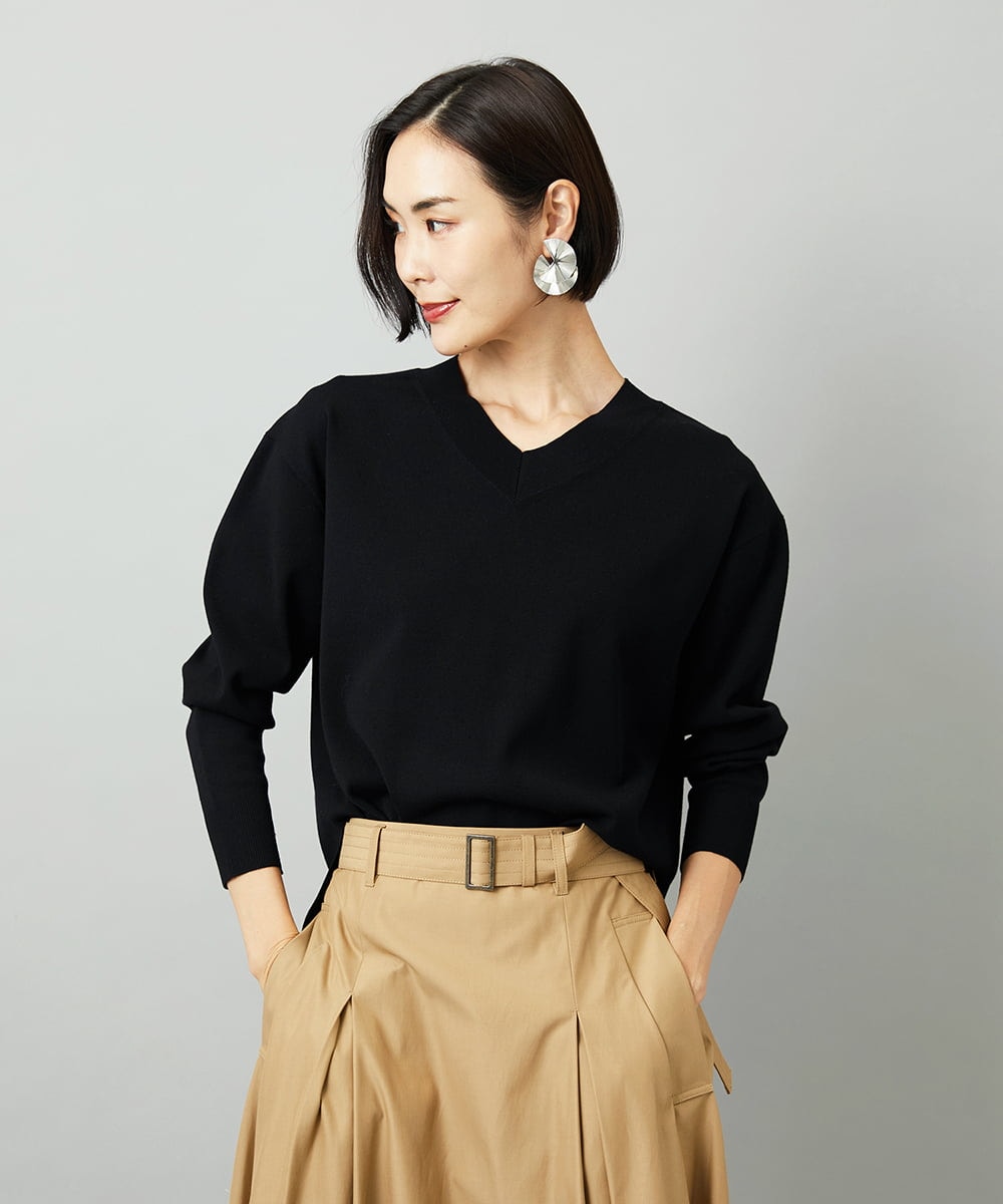 F6FAD23210 MICHEL KLEIN(小さいサイズ)(メゾン ドゥ サンク) [小さいサイズ]Vネックニット ライトブルー