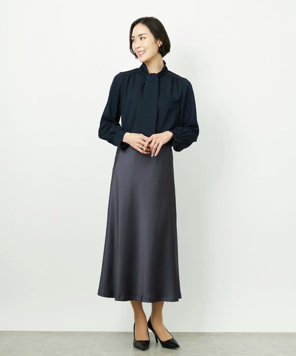 F6HDD04230 MICHEL KLEIN(小さいサイズ)(メゾン ドゥ サンク) [小さいサイズ][コージーボトム]ヴィンテージサテンスカート ダークグレー