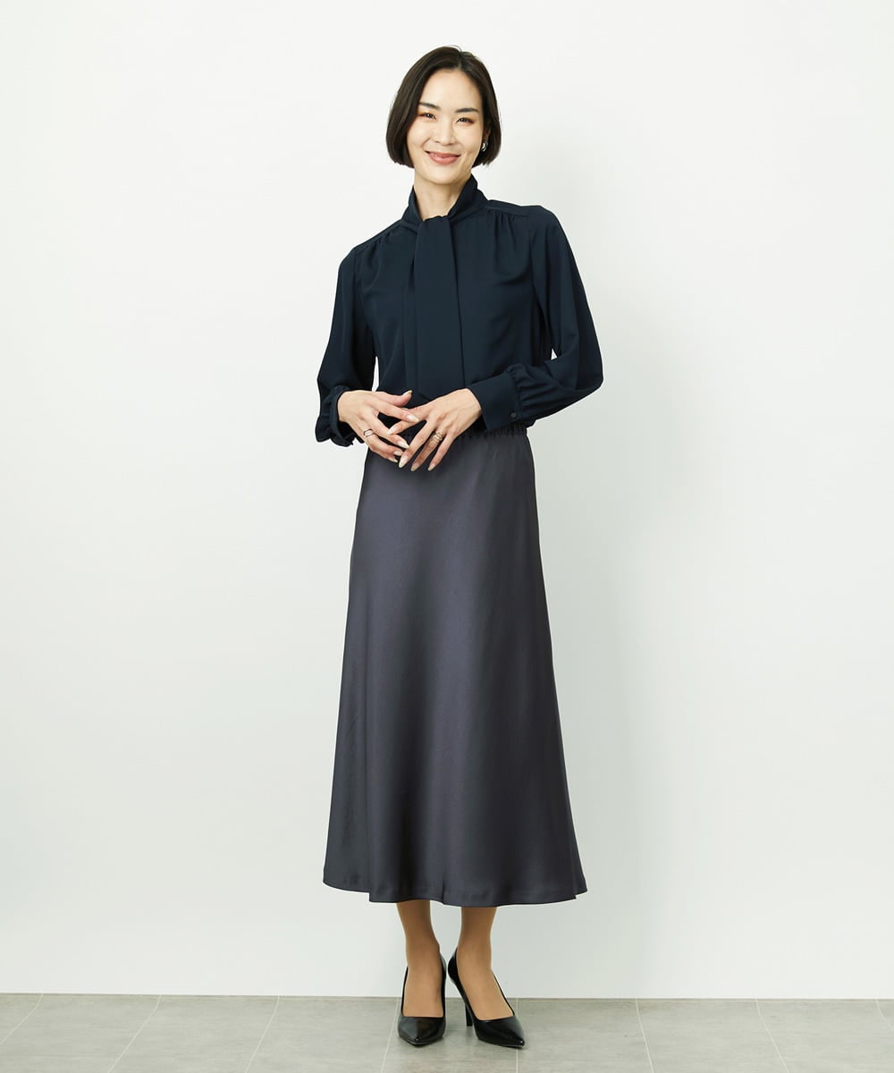 F6HDD04230 MICHEL KLEIN(小さいサイズ)(メゾン ドゥ サンク) [小さいサイズ][コージーボトム]ヴィンテージサテンスカート ダークグレー