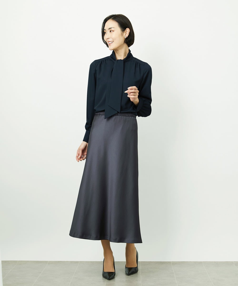 F6HDD04230 MICHEL KLEIN(小さいサイズ)(メゾン ドゥ サンク) [小さいサイズ][コージーボトム]ヴィンテージサテンスカート ダークグレー