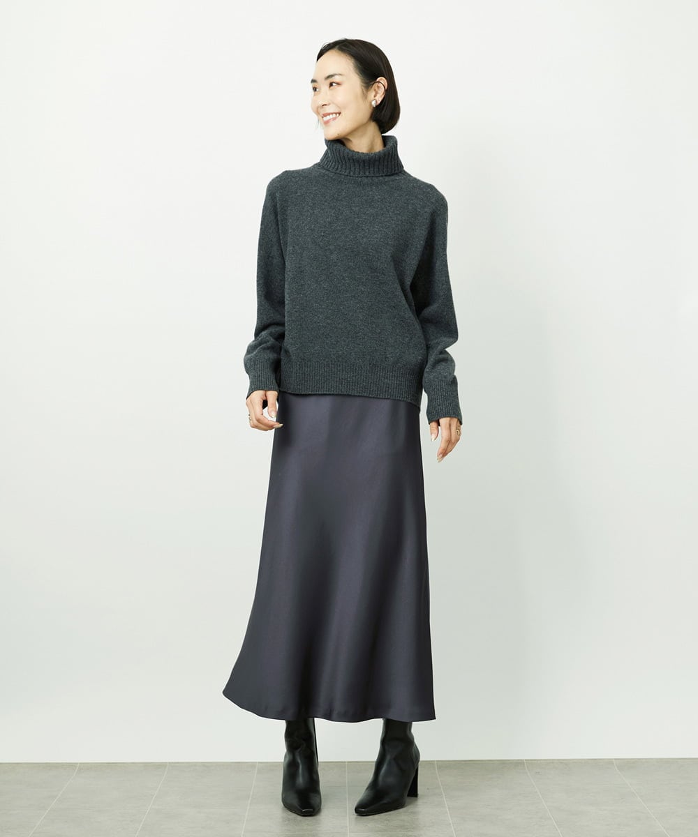 F6HDD04230 MICHEL KLEIN(小さいサイズ)(メゾン ドゥ サンク) [小さいサイズ][コージーボトム]ヴィンテージサテンスカート ダークグレー