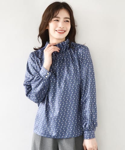 FIBAD17070 OFUON le MK 幾何柄スタンドネックブラウス/洗える/WEB限定サイズあり