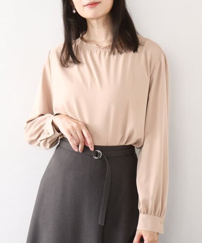 FIBAD20070 OFUON le MK シャーリングネックデザインブラウス/洗える/WEB限定サイズあり