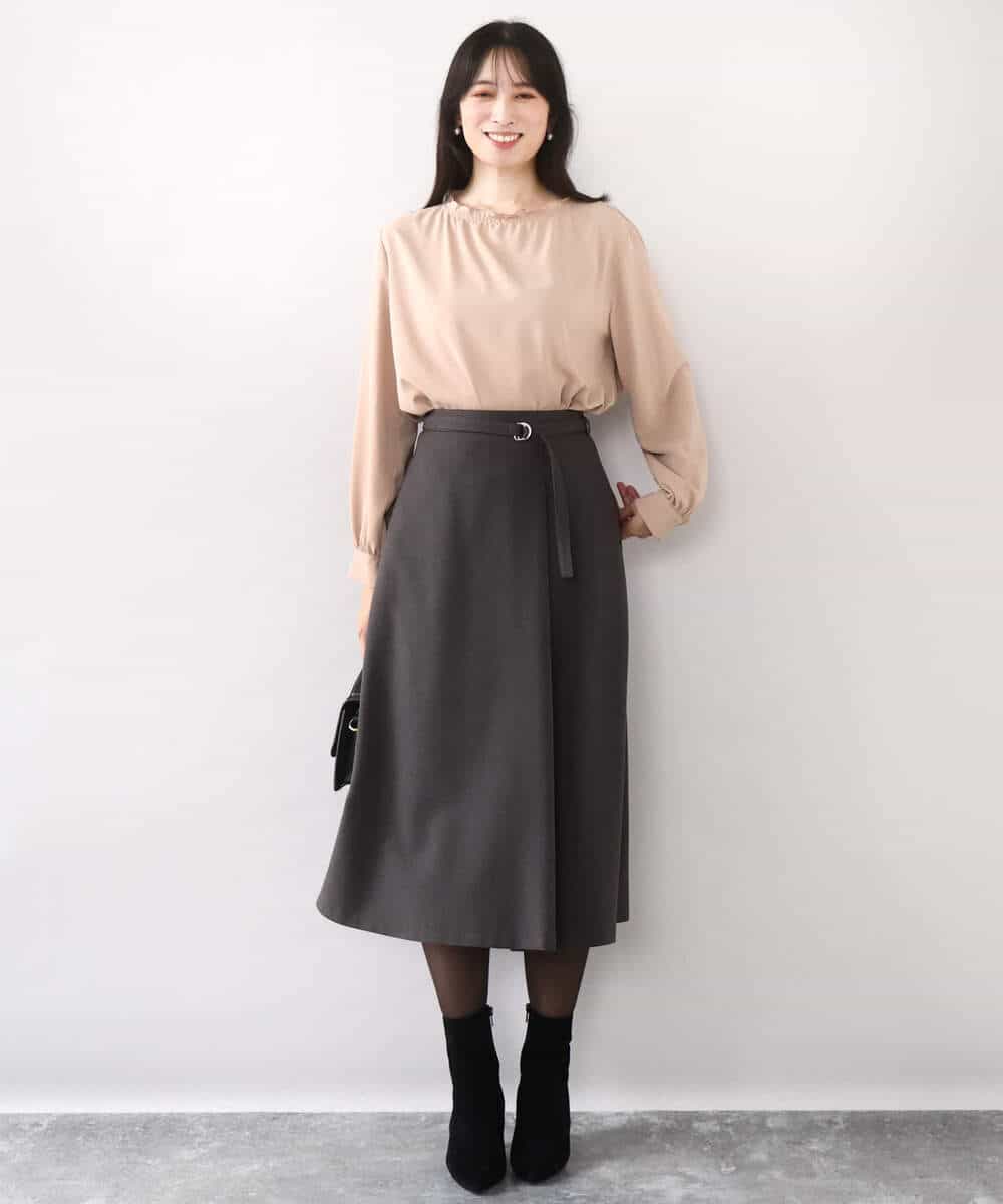 FIBAD20070 OFUON le MK(オフオン　ル　エムケー) シャーリングネックデザインブラウス/洗える/WEB限定サイズあり ブルー