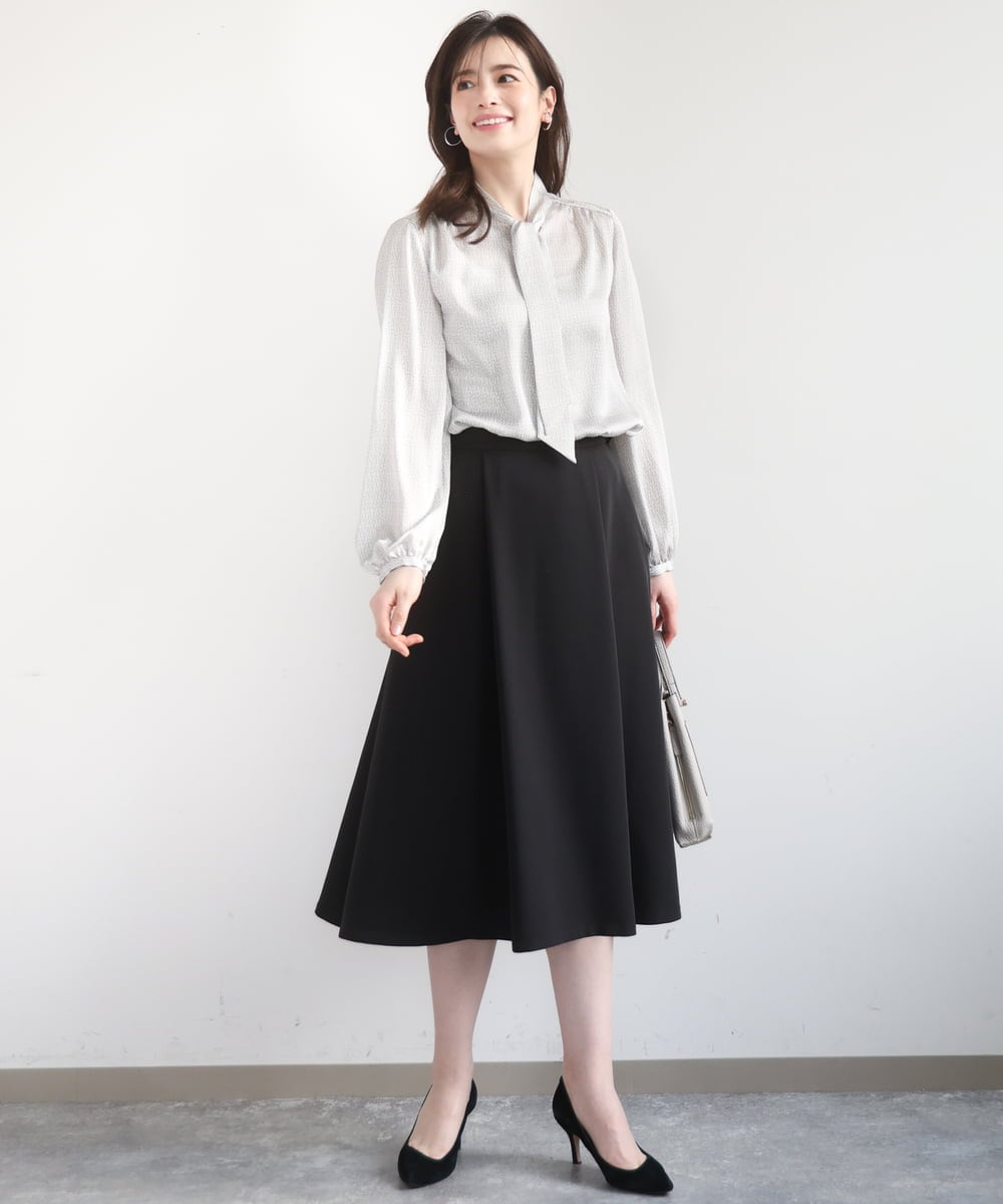 FIBBD22070 OFUON le MK(オフオン　ル　エムケー) 幾何柄ボウタイブラウス/洗える/WEB限定サイズあり ライトブルー