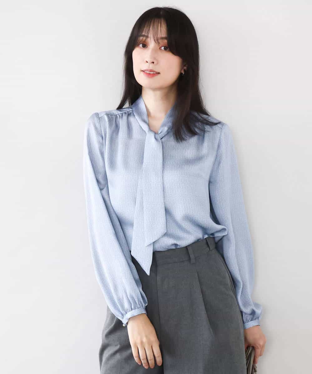 FIBBD22070 OFUON le MK(オフオン ル エムケー) 幾何柄ボウタイブラウス/洗える/WEB限定サイズあり ライトブルー