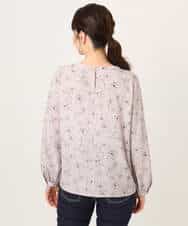 FIBFD06070 OFUON le MK(オフオン　ル　エムケー) ラインフラワーボウタイ風ブラウス/洗える ライトピンク