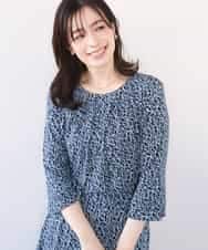 FIBFD40060 OFUON le MK(オフオン　ル　エムケー) カリグラフィープリント フレアー袖ジャージブラウス/洗える/WEB限定サイズあり ネイビー