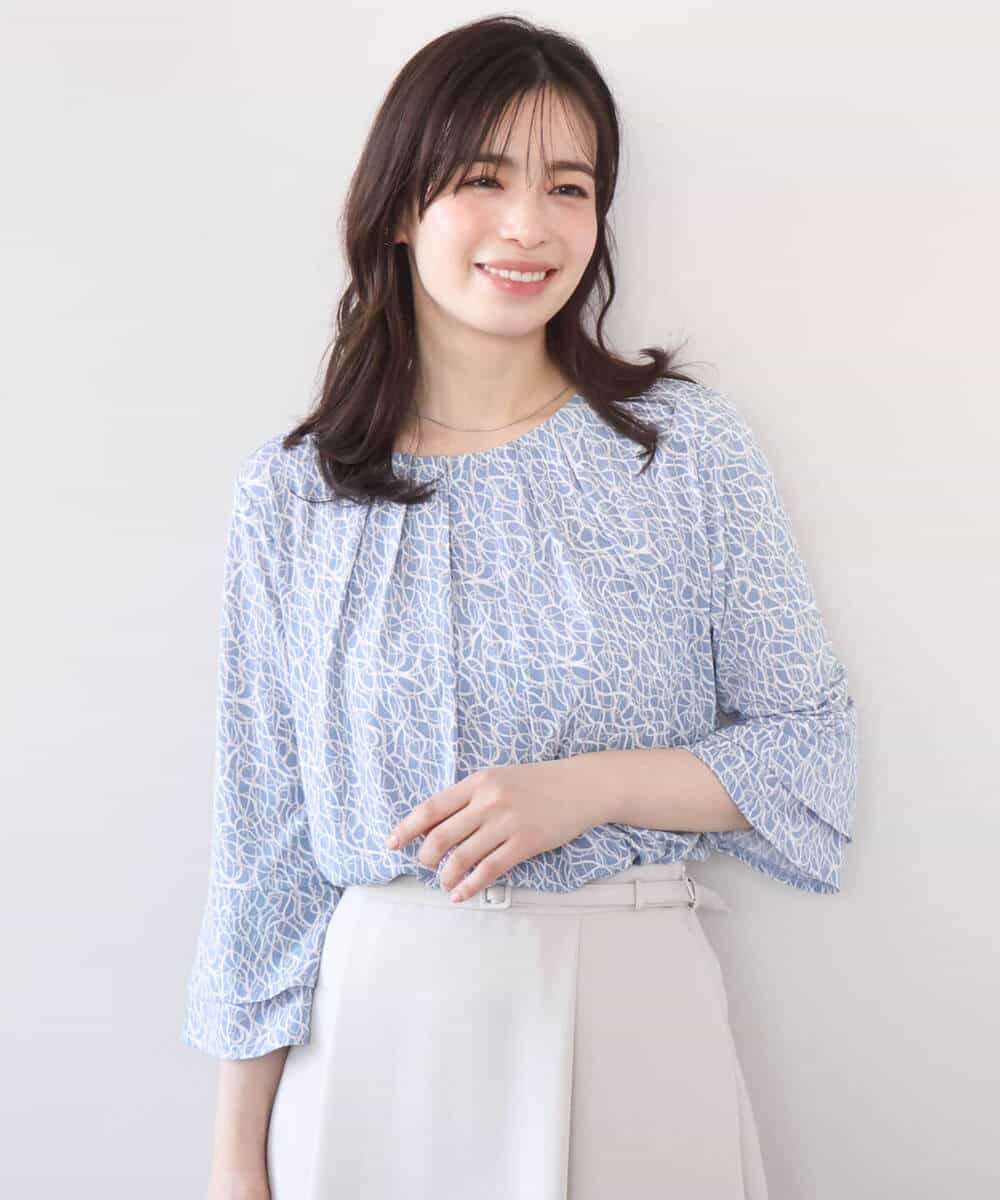 FIBFD40060 OFUON le MK(オフオン　ル　エムケー) カリグラフィープリント フレアー袖ジャージブラウス/洗える/WEB限定サイズあり ネイビー