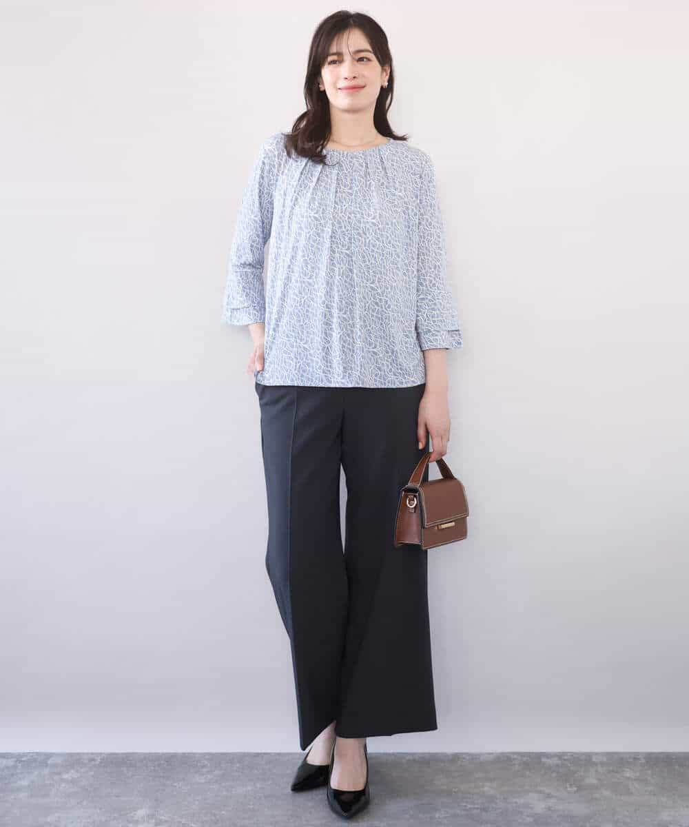 FIBFD40060 OFUON le MK(オフオン　ル　エムケー) カリグラフィープリント フレアー袖ジャージブラウス/洗える/WEB限定サイズあり ネイビー