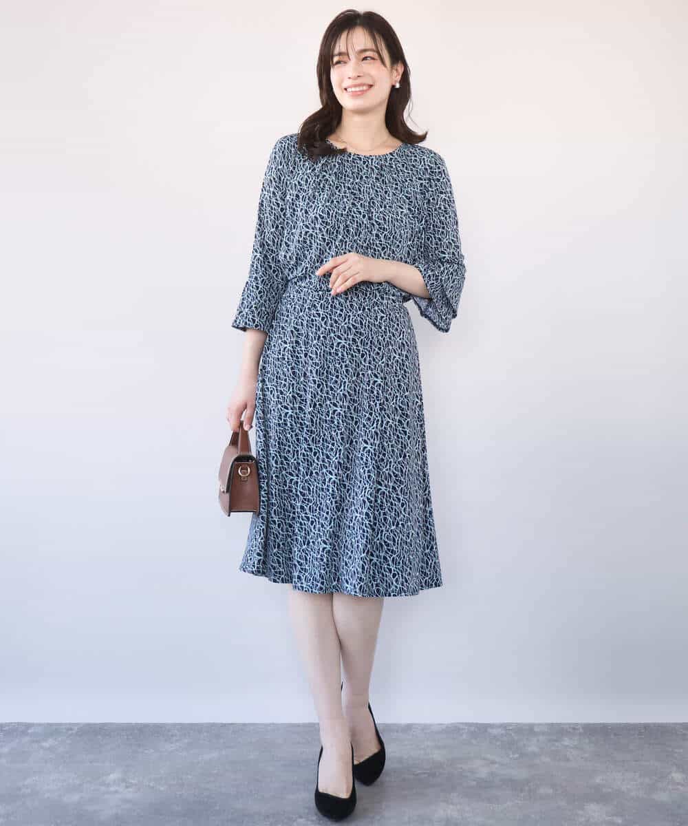 FIBFD40060 OFUON le MK(オフオン　ル　エムケー) カリグラフィープリント フレアー袖ジャージブラウス/洗える/WEB限定サイズあり ネイビー