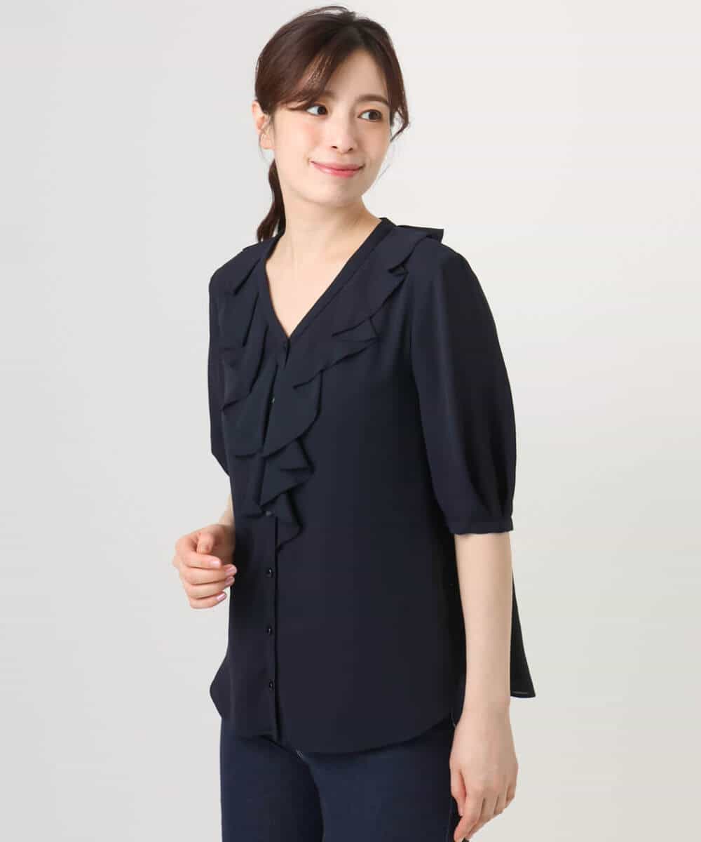 FIBGD16080 OFUON le MK(オフオン　ル　エムケー) ジョーゼットVネックフリルブラウス/洗える/WEB限定サイズあり グレイッシュブルー