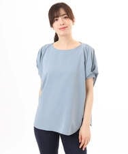 FIBGD22080 OFUON le MK(オフオン　ル　エムケー) ストレッチパール調タックブラウス/UVカット/接触冷感/洗濯機で洗える/WEB限定サイズあり ライトブルー