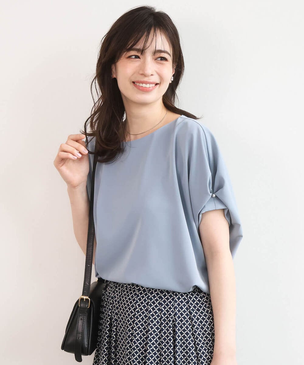 FIBGD22080 OFUON le MK(オフオン　ル　エムケー) ストレッチパール調タックブラウス/UVカット/接触冷感/洗濯機で洗える/WEB限定サイズあり ライトブルー