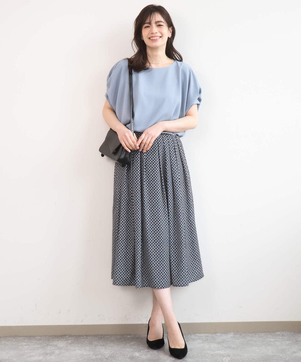 FIBGD22080 OFUON le MK(オフオン　ル　エムケー) ストレッチパール調タックブラウス/UVカット/接触冷感/洗濯機で洗える/WEB限定サイズあり ライトブルー