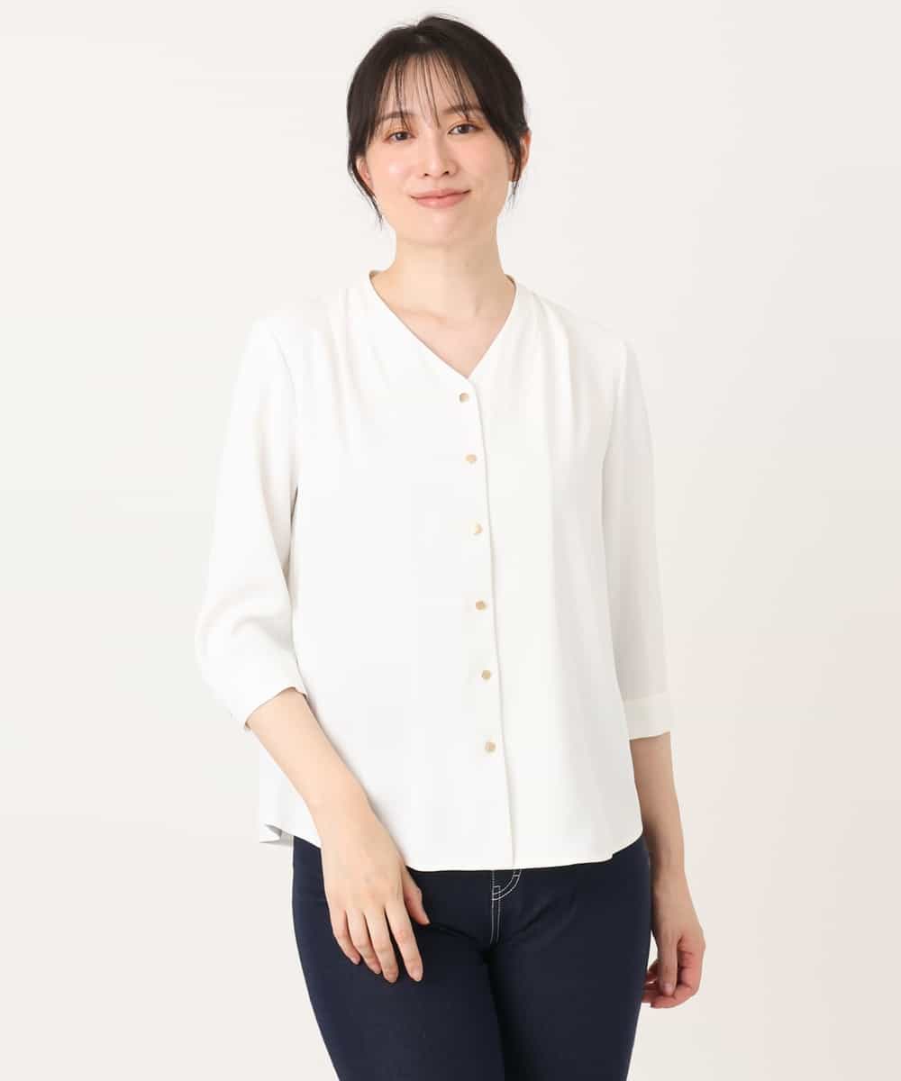 FIBGE21060 OFUON le MK(オフオン　ル　エムケー) サテンジョーゼットVネックブラウス/UVカット/接触冷感/洗濯機で洗える/WEB限定サイズあり ライトグリーン