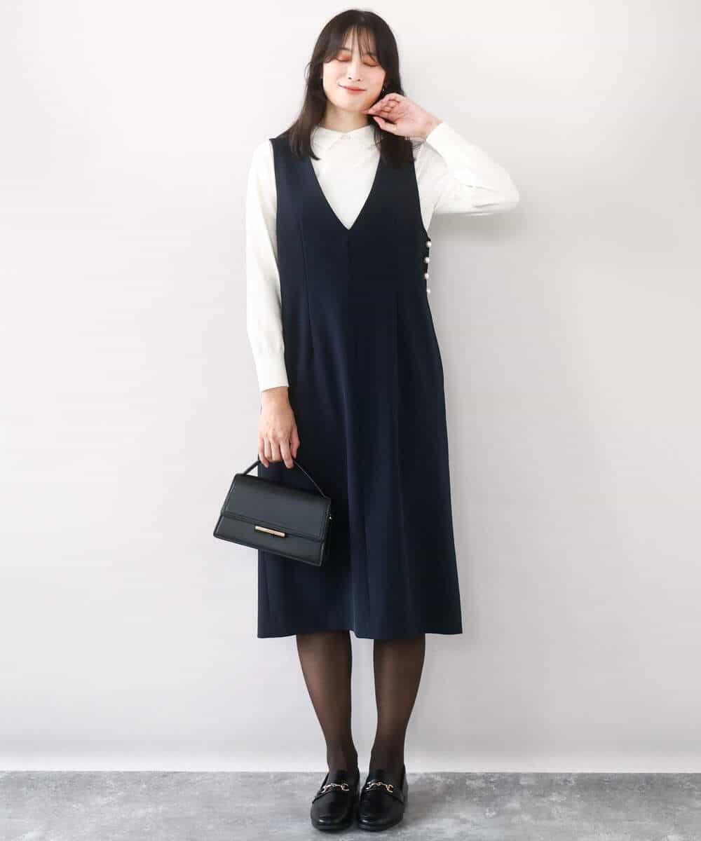 FIEDD21120 OFUON le MK(オフオン ル エムケー) サイドパール調釦デザインVネックジャンパースカート/洗える/WEB限定サイズあり ベージュ