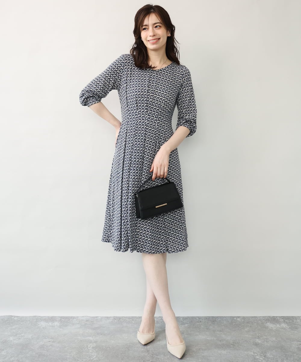 ●SALE● 1PIU1UGUALE3 ロゴプリント ワンピース サイズM ジオメトリックプリントジャージワンピース/洗える/WEB限定サイズあり