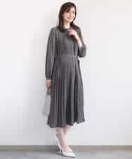 FIEFD09120 OFUON le MK(オフオン　ル　エムケー) プリーツジョーゼットワンピース/洗える/WEB限定サイズあり ダークグレー