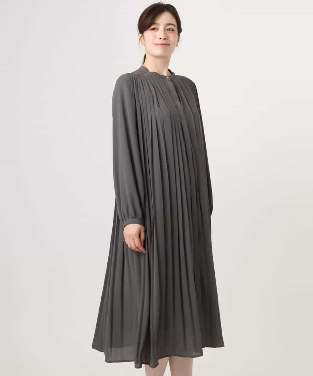 FIEFD09120 OFUON le MK(オフオン　ル　エムケー) プリーツジョーゼットワンピース/洗える/WEB限定サイズあり ダークグレー