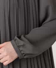 FIEFD09120 OFUON le MK(オフオン　ル　エムケー) プリーツジョーゼットワンピース/洗える/WEB限定サイズあり ダークグレー