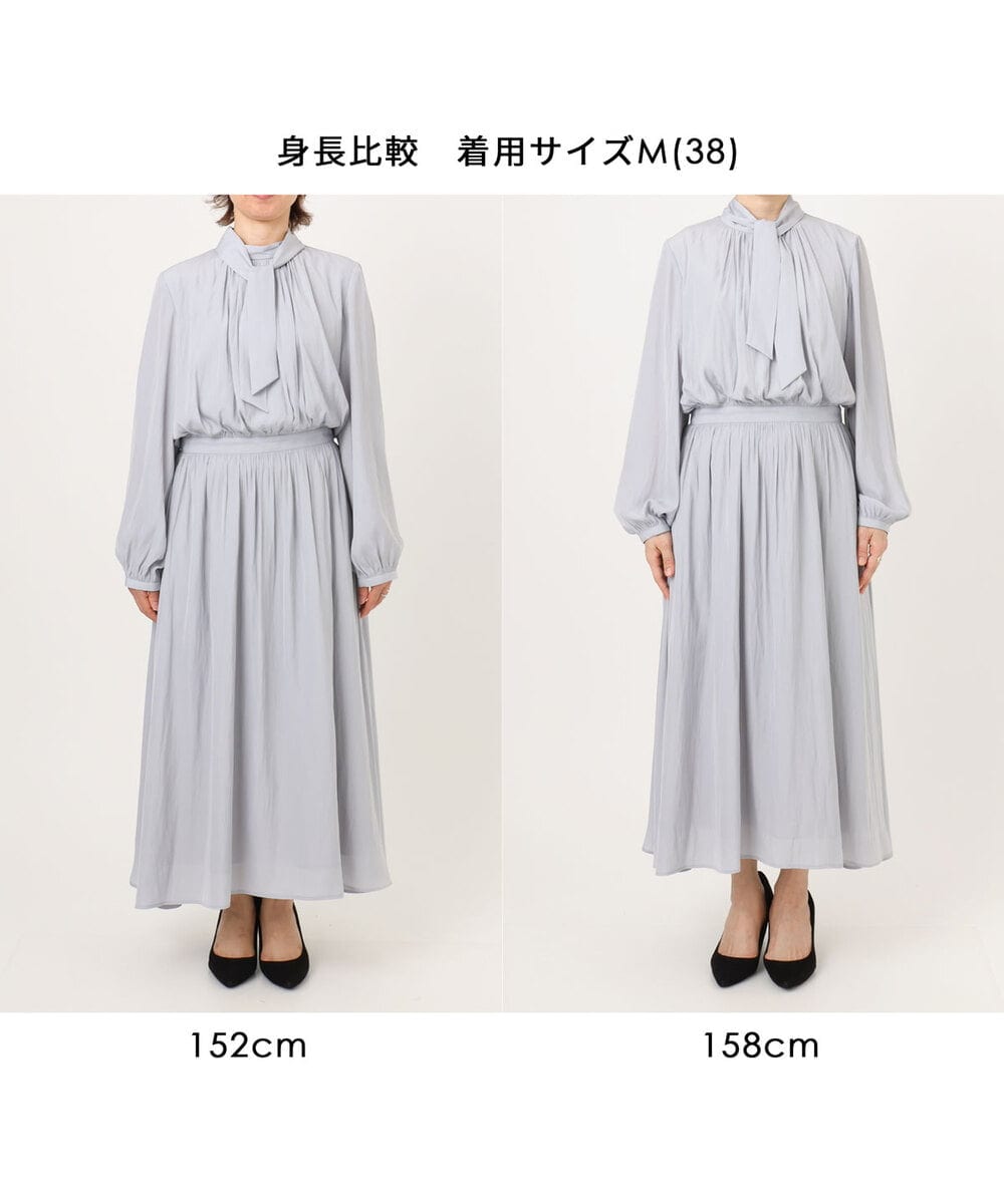 FIEFD13110 OFUON le MK(オフオン　ル　エムケー) パウダーサテン ボウタイワンピース/洗える/WEB限定サイズあり グレイッシュブルー
