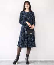 FIEJA40100 OFUON le MK(オフオン　ル　エムケー) 総柄ウエスト切り替えワンピース/洗える/WEB限定サイズあり ブルー