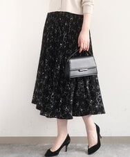 FIHFD06090 OFUON le MK(オフオン　ル　エムケー) ラインフラワープリーツスカート/洗える/WEB限定サイズあり ブラック