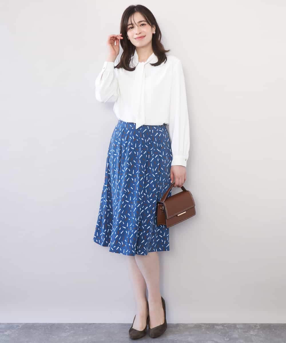 FIHJA40080 OFUON le MK(オフオン　ル　エムケー) 総柄フレアースカート/洗える/WEB限定サイズあり ブルー