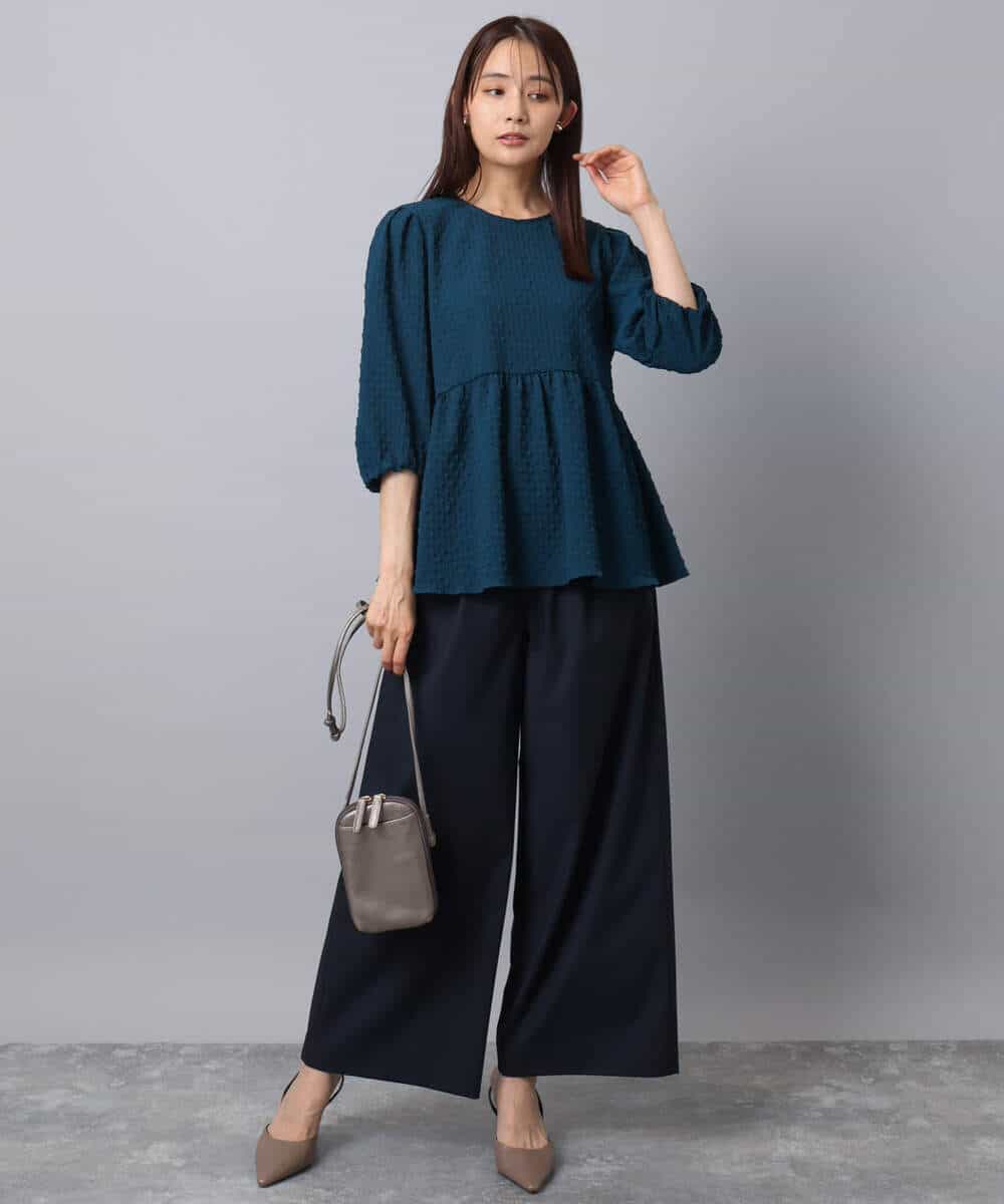 FKBAD30140 MK MICHEL KLEIN(MK ミッシェルクラン) エンボス加工ペプラムブラウス/洗える ダークグレー